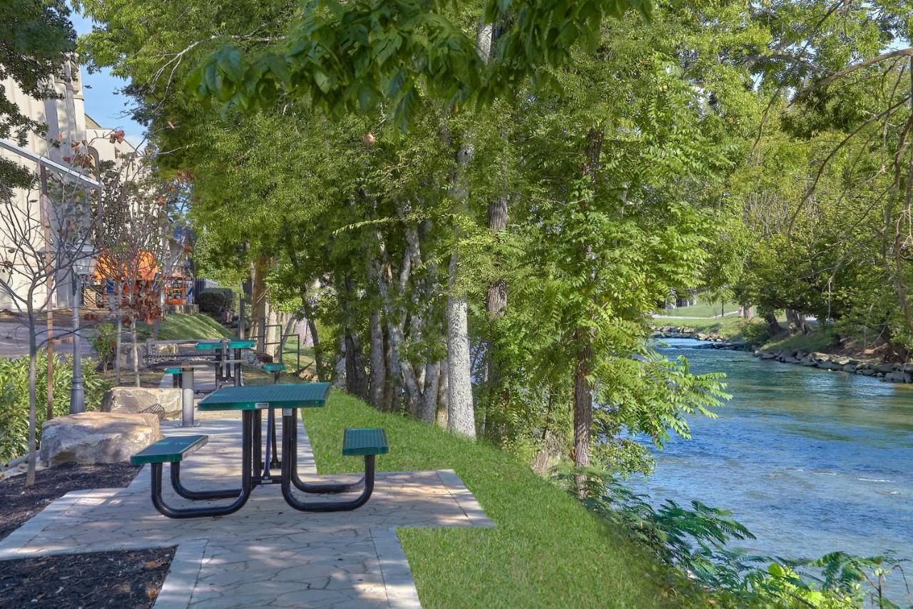 The Inn On The River Пиджен Фордж Екстериор снимка